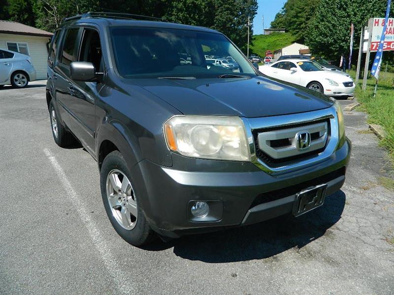2011 Honda Pilot EX-L 4WD 5-Spd AT with Navigation