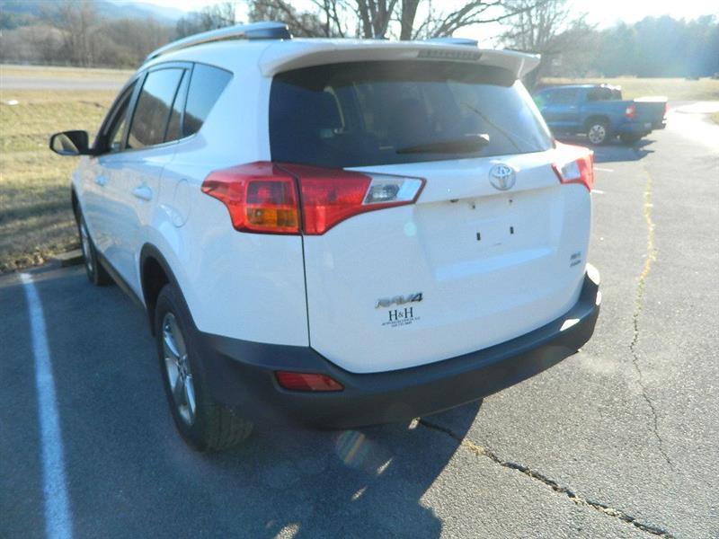 2015 Toyota RAV4 XLE AWD