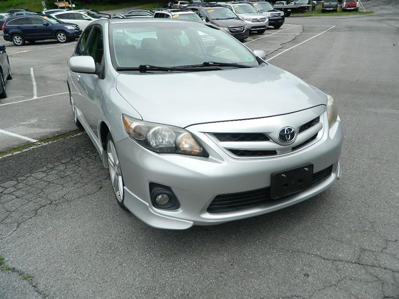 2013 Toyota Corolla S 5-Speed MT