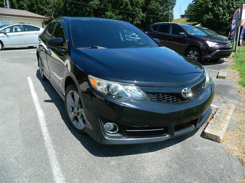 2012 Toyota Camry SE