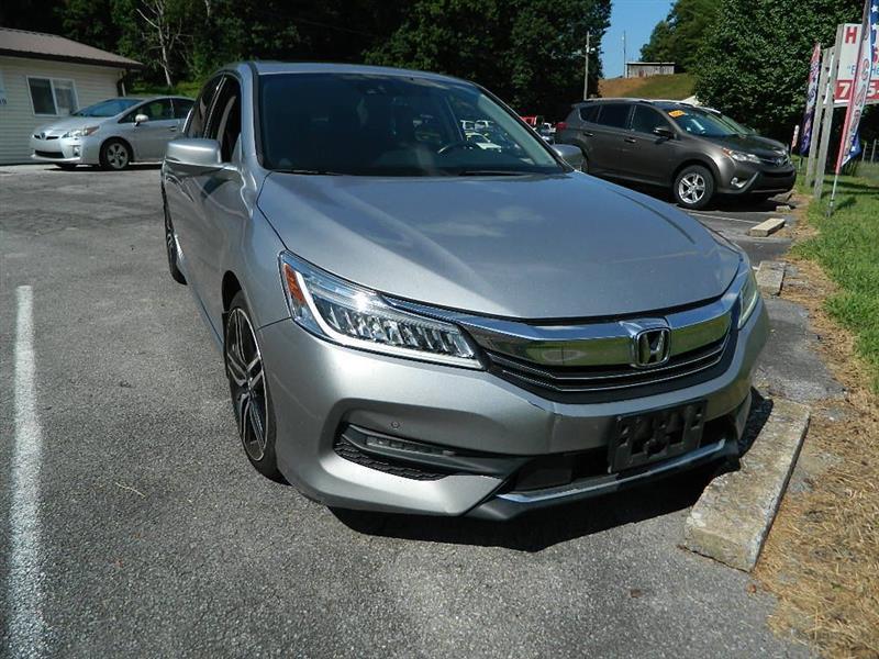 2017 Honda Accord Touring V6 Sedan 6-Spd AT