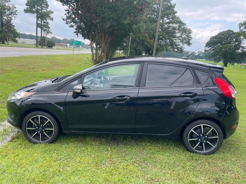Ford Fiesta SE Hatchback 2016