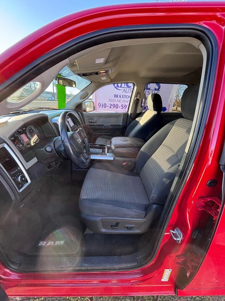 RAM 1500 SLT Crew Cab 4WD 2012