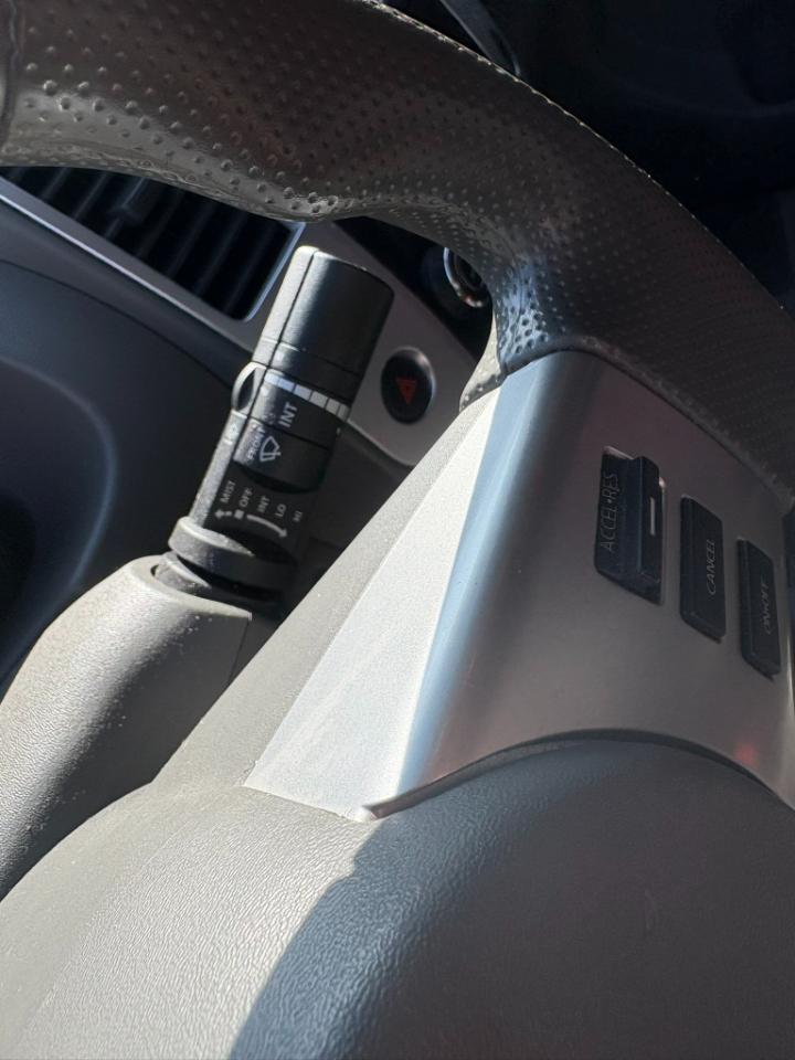 Nissan Frontier 2WD Crew Cab SWB Auto SV 2016