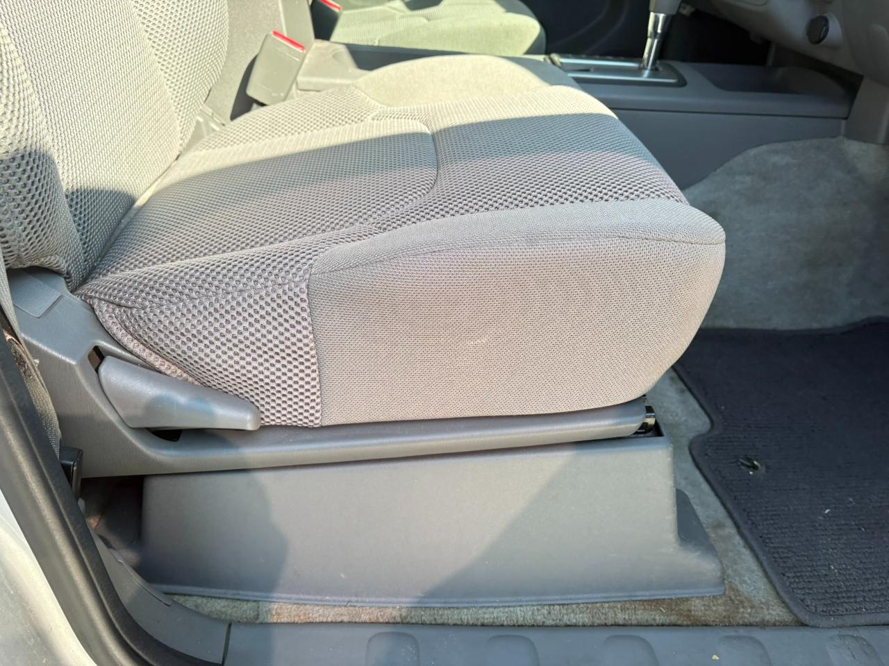 Nissan Frontier 2WD Crew Cab SWB Auto SV 2016