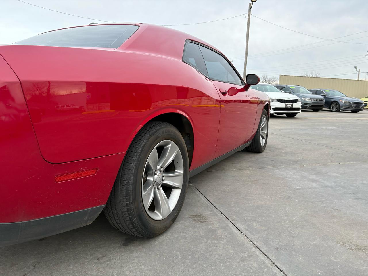 Dodge Challenger 2dr Cpe SXT 2016