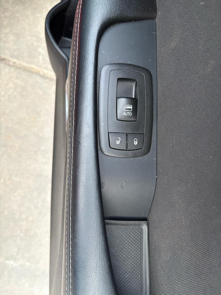 Dodge Challenger 2dr Cpe SXT 2016