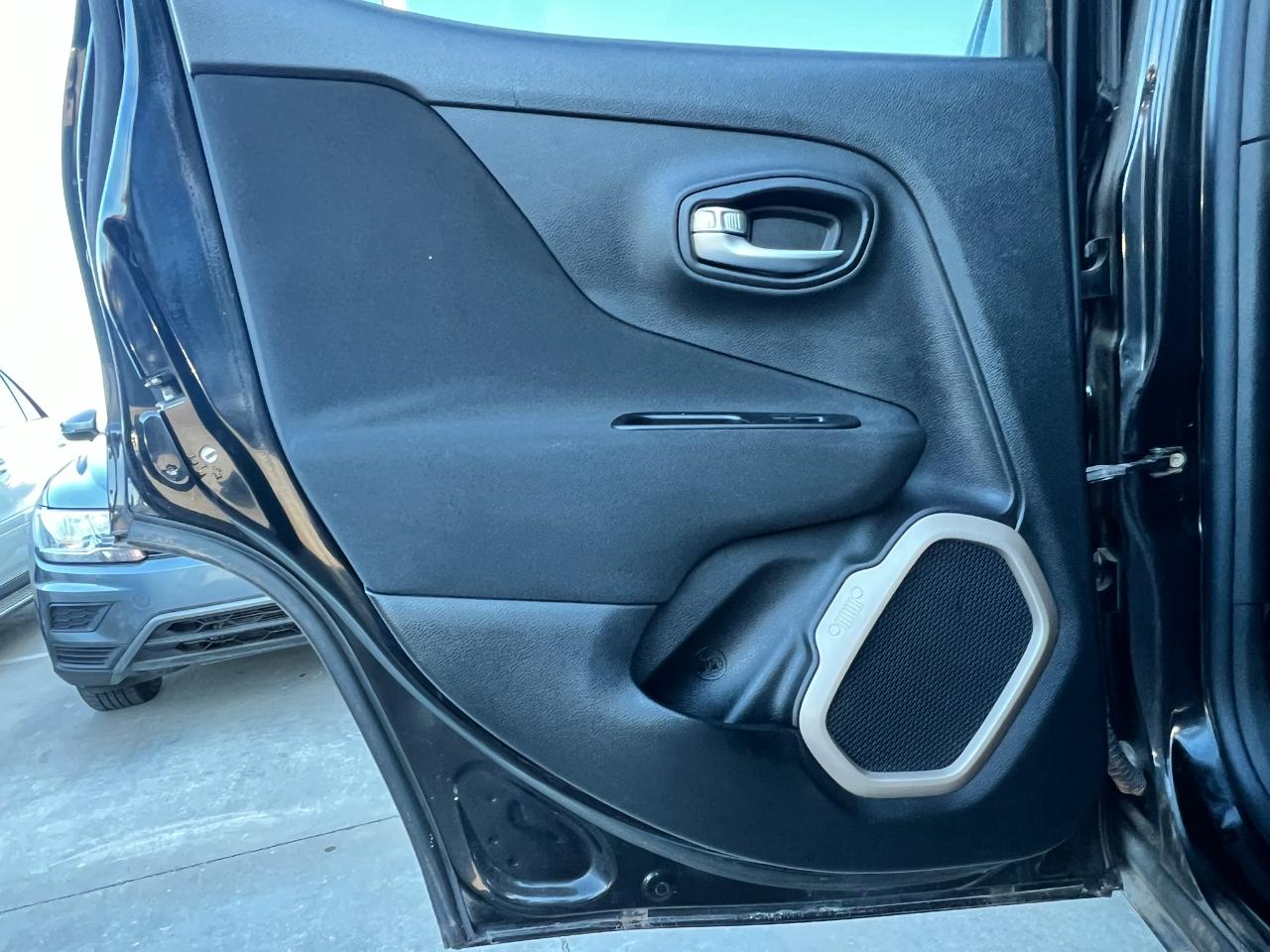 Jeep Renegade 4WD 4dr Latitude 2016