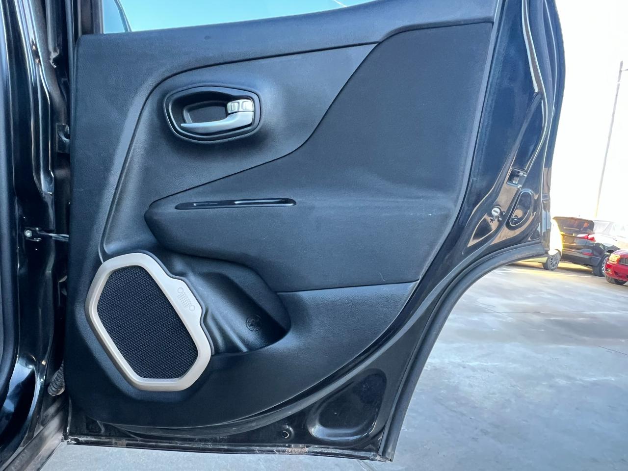 Jeep Renegade 4WD 4dr Latitude 2016