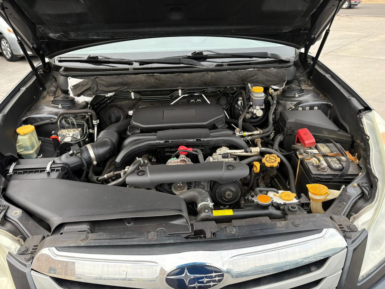 Subaru Outback 4dr Wgn H4 Auto 2.5i Limited Pwr Moon/Nav 2011