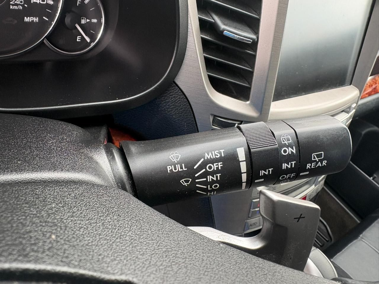 Subaru Outback 4dr Wgn H4 Auto 2.5i Limited Pwr Moon/Nav 2011