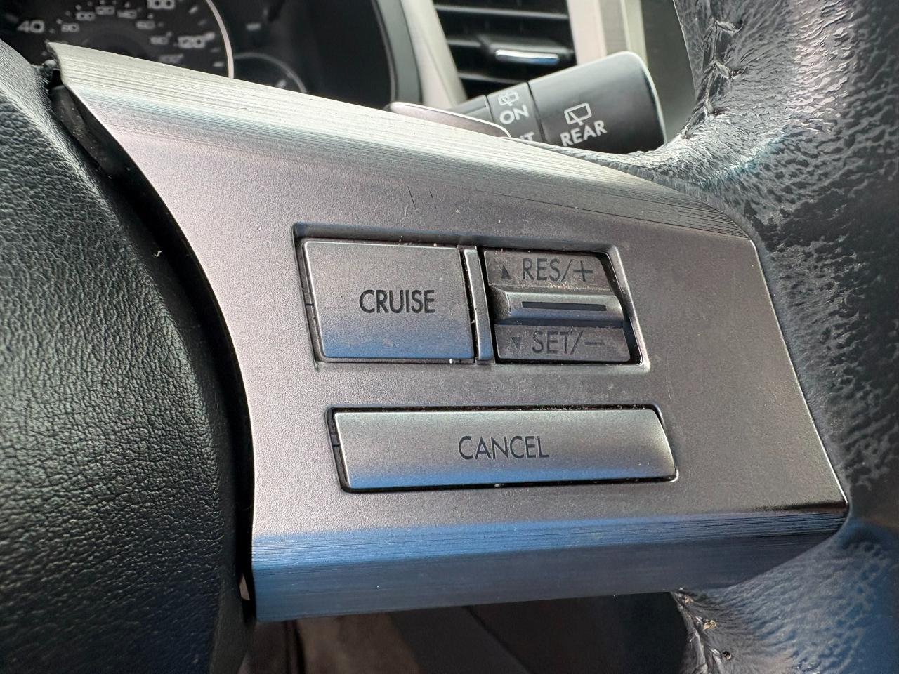 Subaru Outback 4dr Wgn H4 Auto 2.5i Limited Pwr Moon/Nav 2011