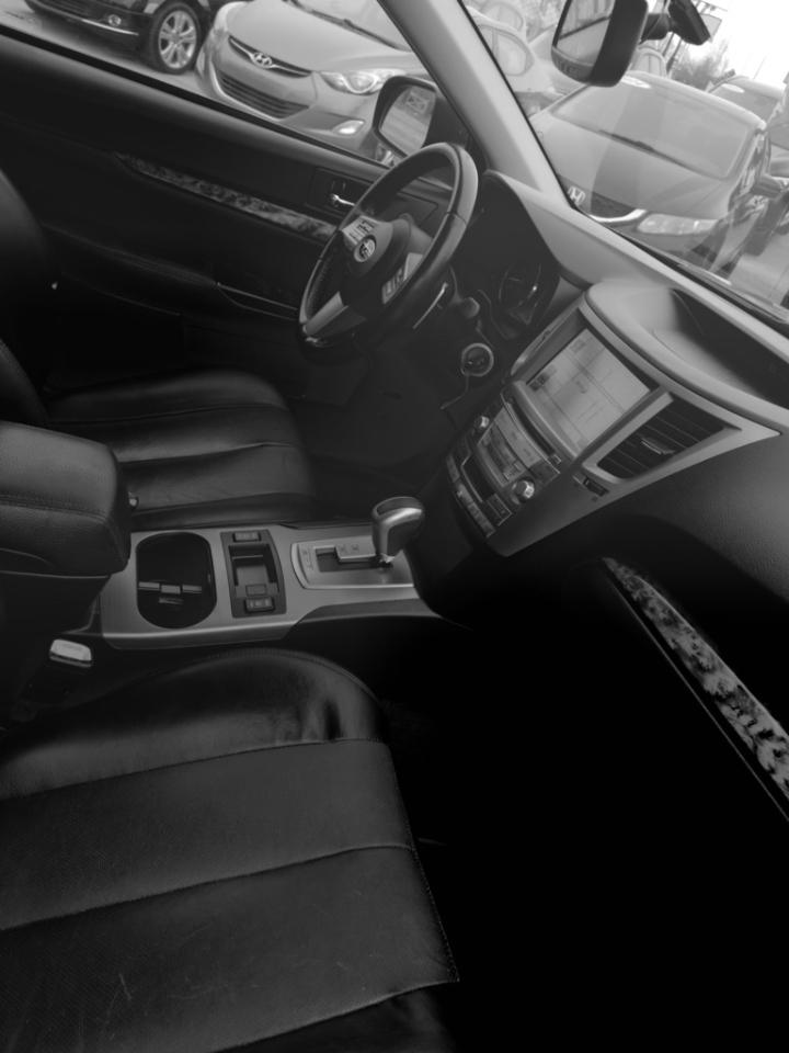 Subaru Outback 4dr Wgn H4 Auto 2.5i Limited Pwr Moon/Nav 2011