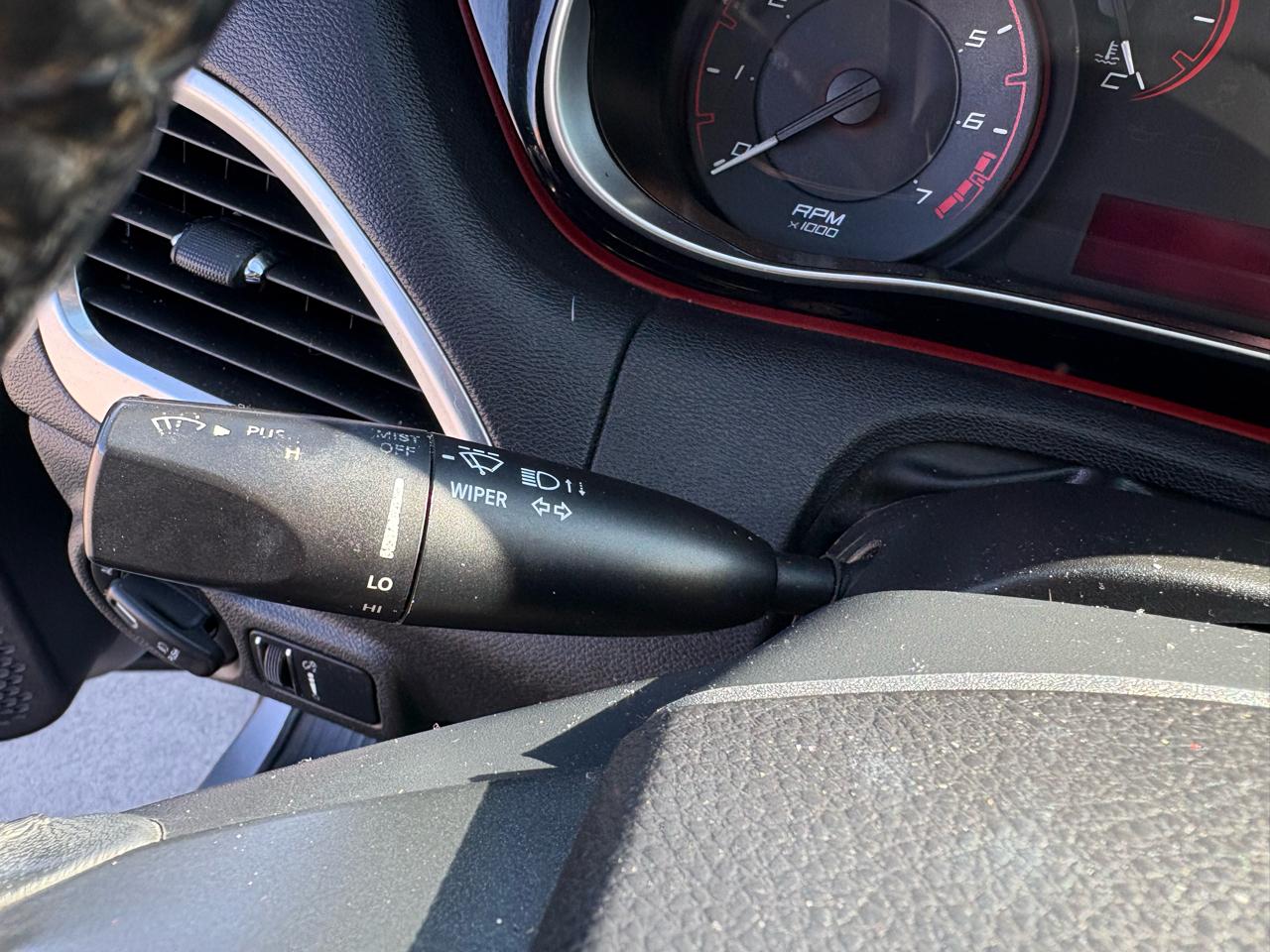 Dodge Dart 4dr Sdn SXT 2014