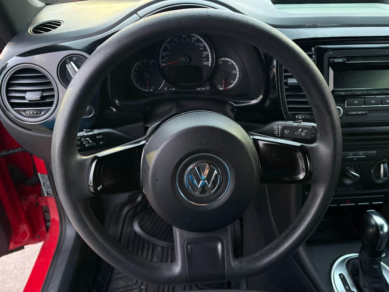 Volkswagen Beetle  2014