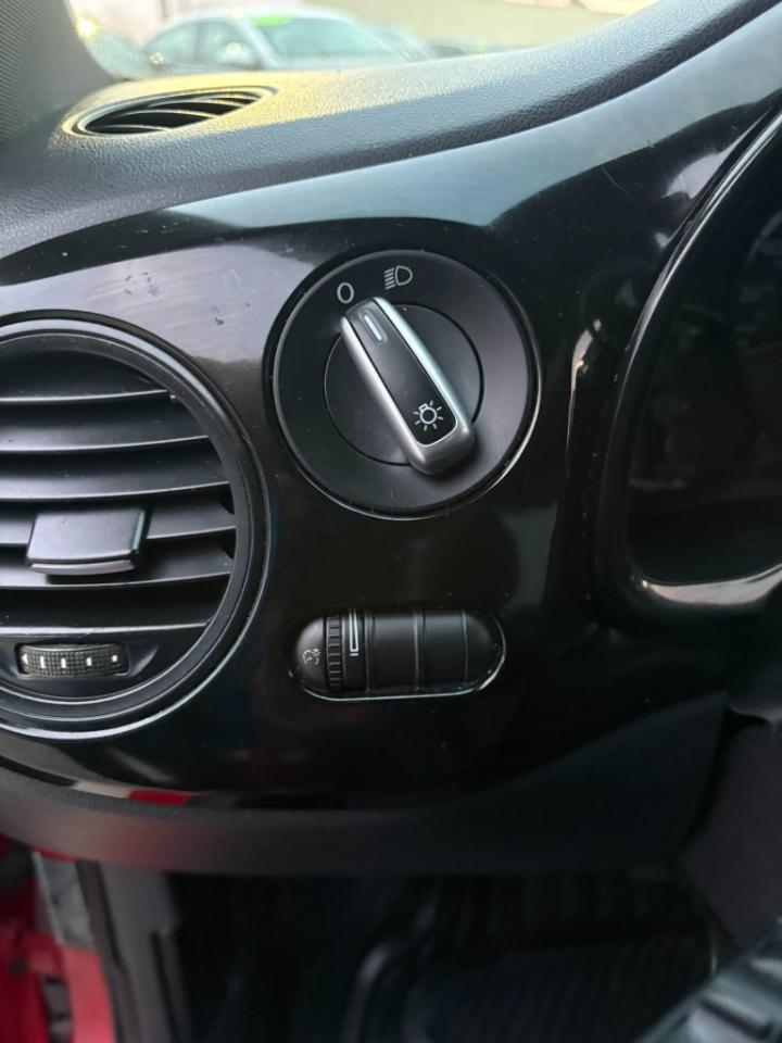 Volkswagen Beetle  2014