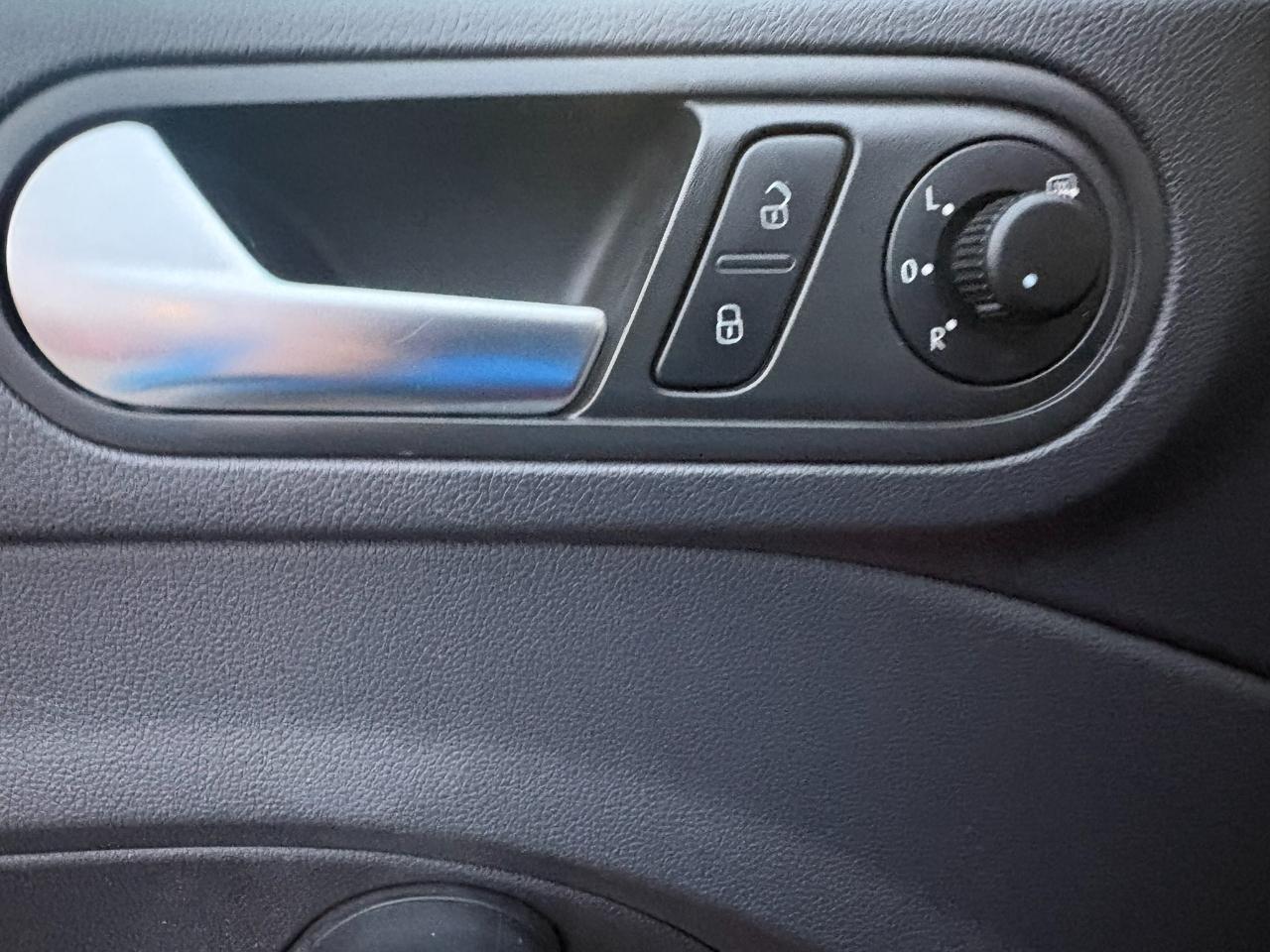 Volkswagen Beetle  2014