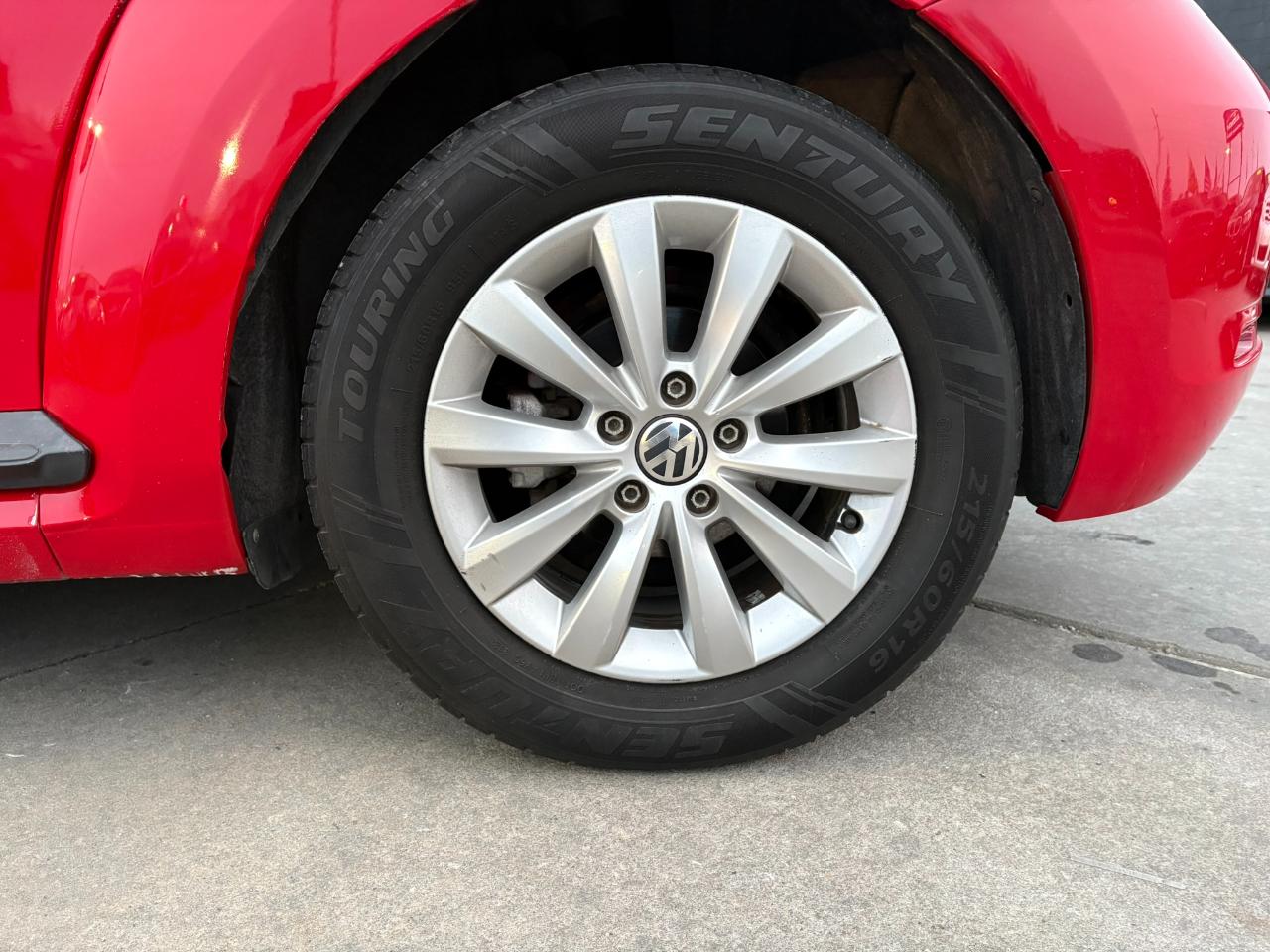 Volkswagen Beetle  2014