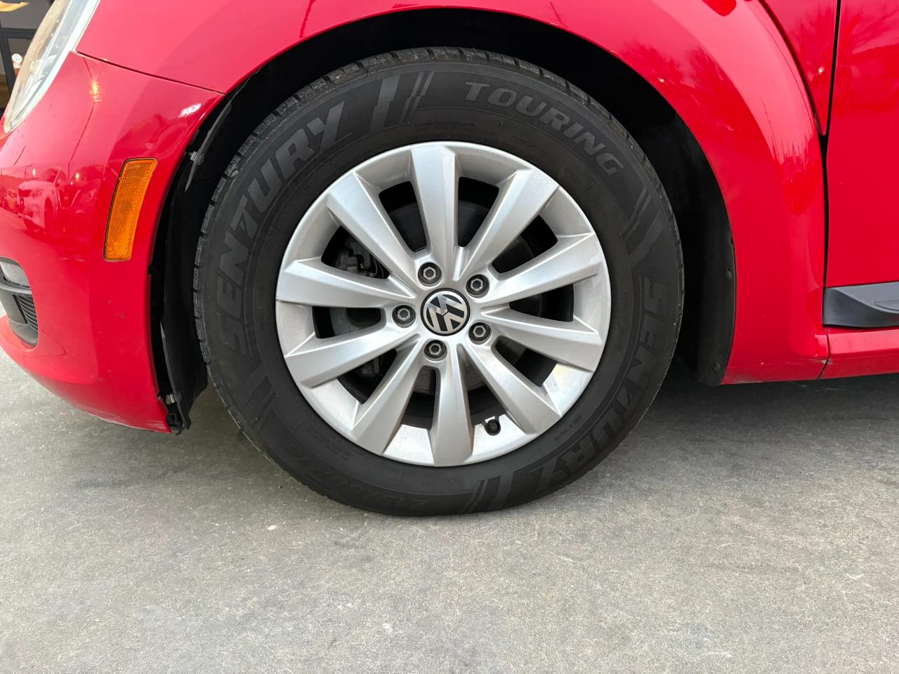 Volkswagen Beetle  2014