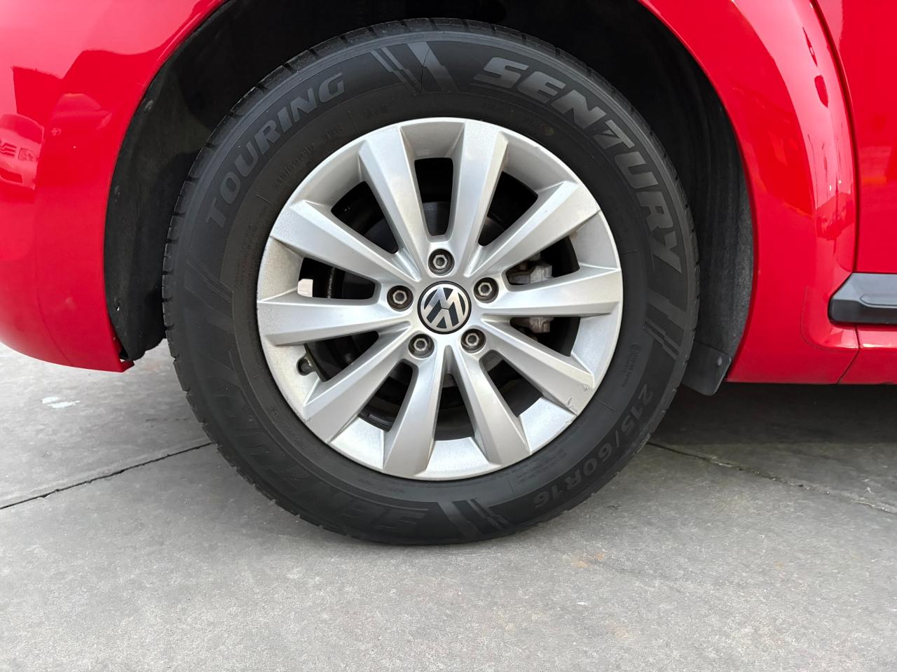 Volkswagen Beetle  2014