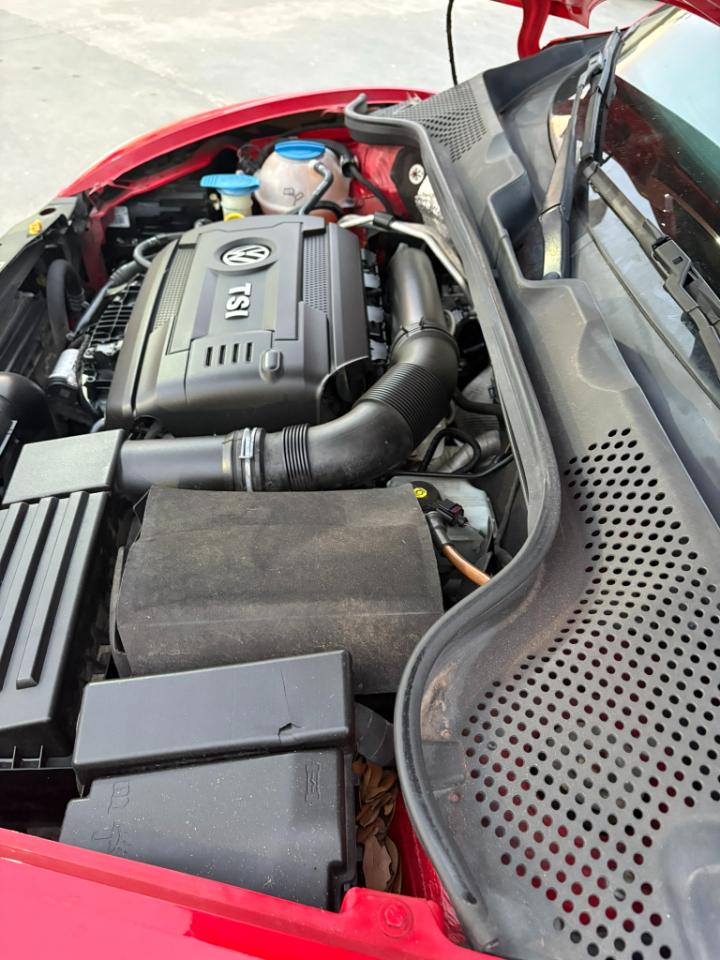 Volkswagen Beetle  2014