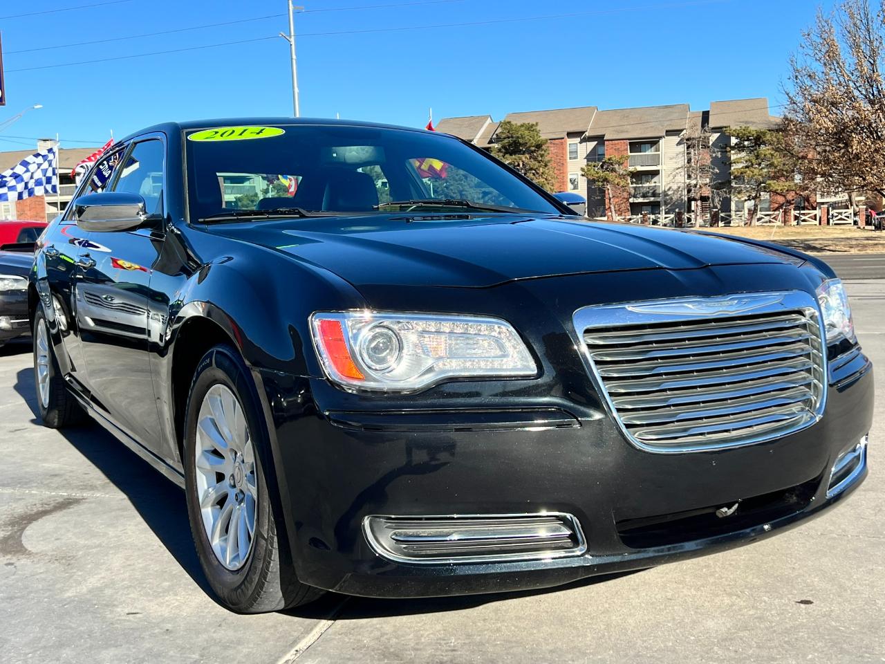 Chrysler 300 4dr Sdn RWD 2014