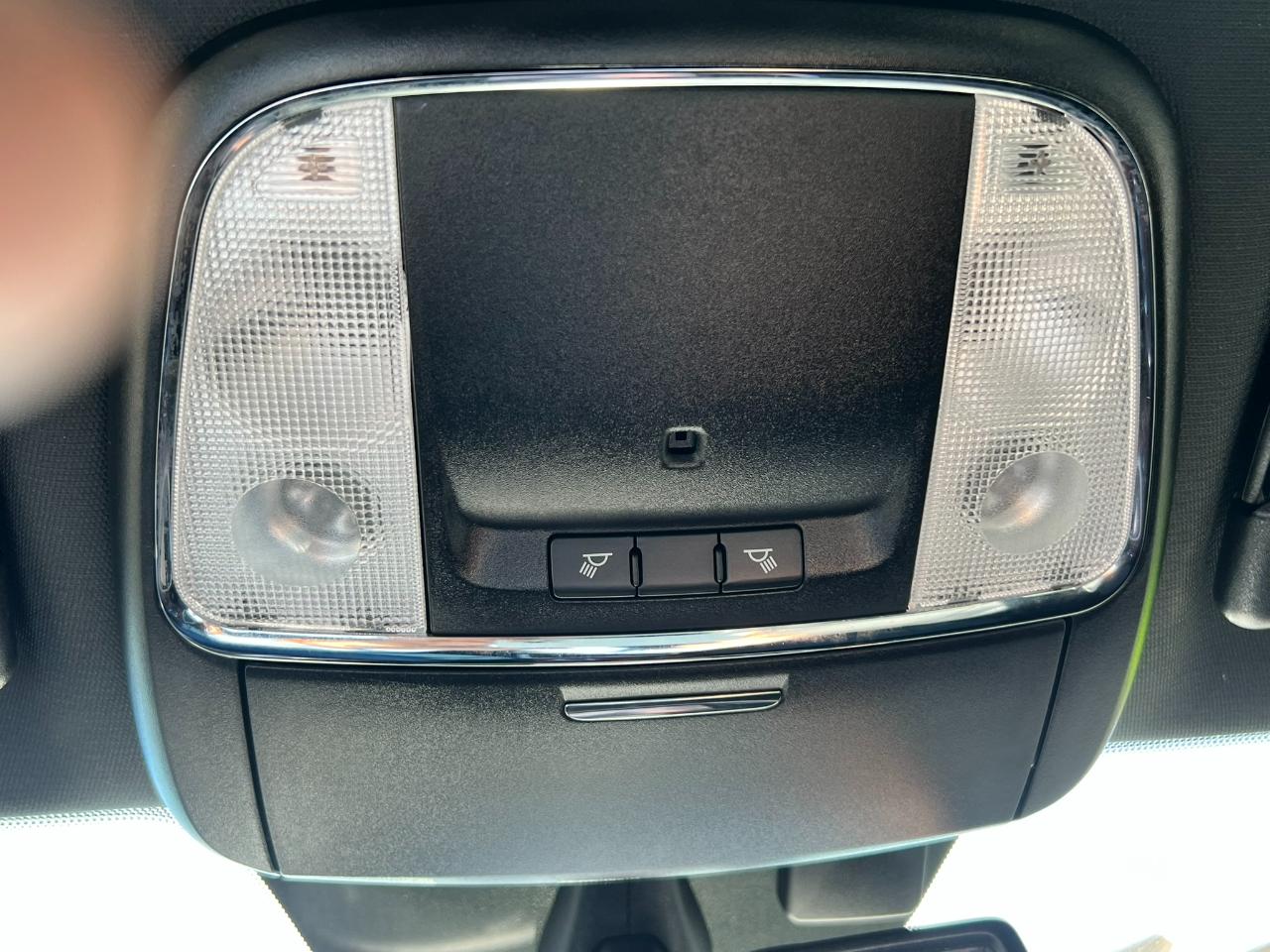 Chrysler 300 4dr Sdn RWD 2014