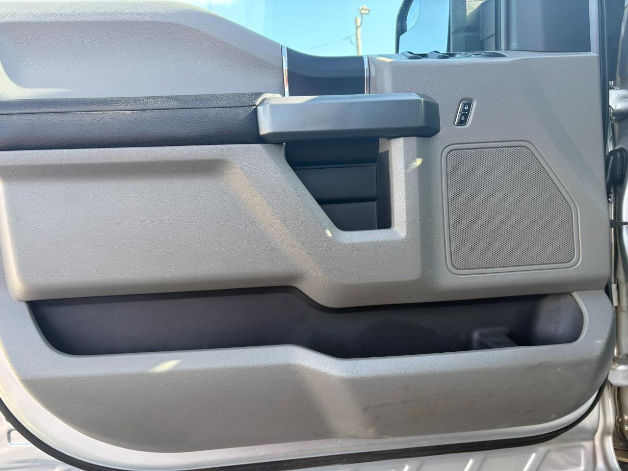 Ford F-150 Lariat 4WD SuperCrew 6.5' Box 2017