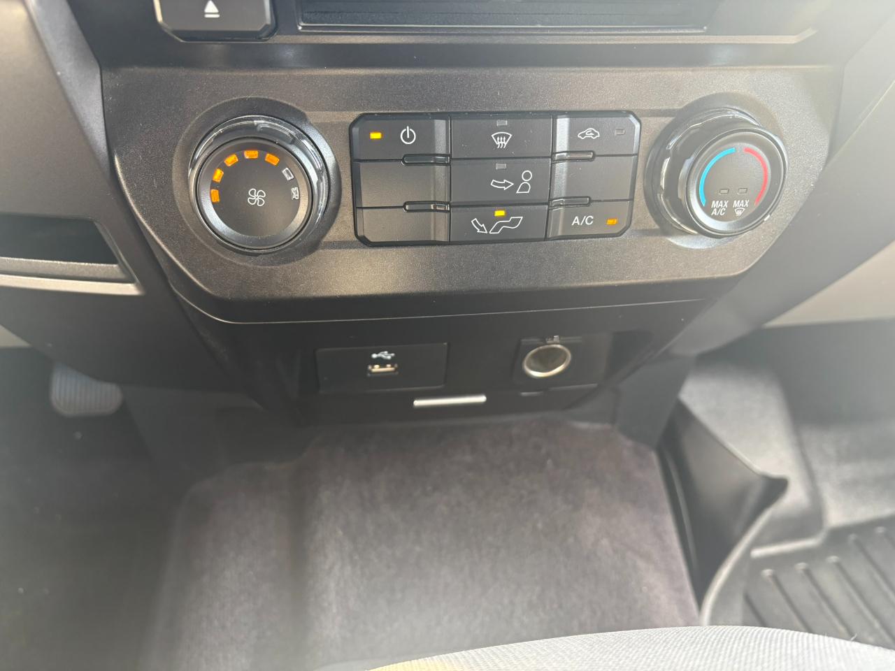 Ford F-150 Lariat 4WD SuperCrew 6.5' Box 2017