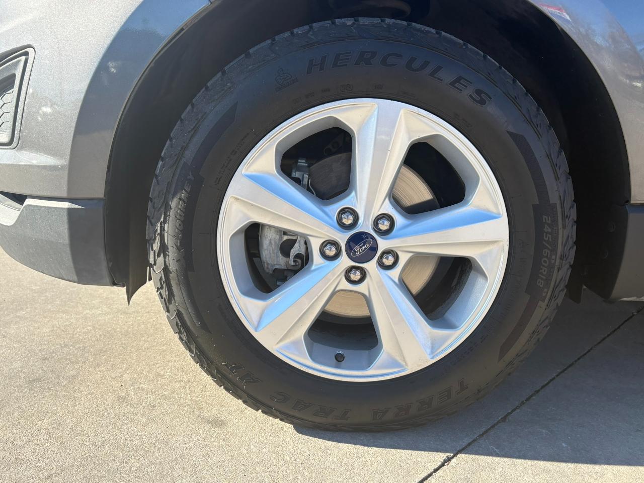 Ford Edge 4dr SE FWD 2016