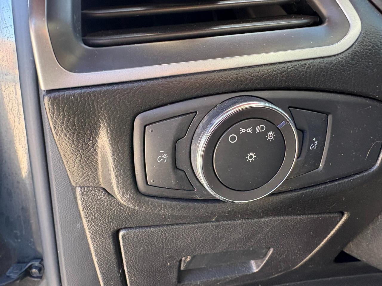 Ford Edge 4dr SE FWD 2016