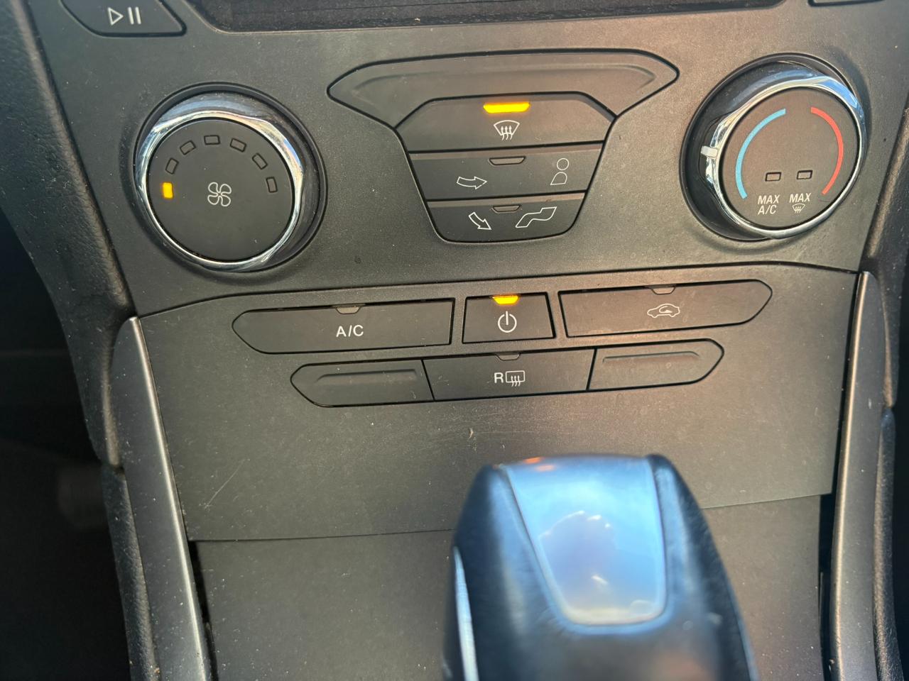 Ford Edge 4dr SE FWD 2016