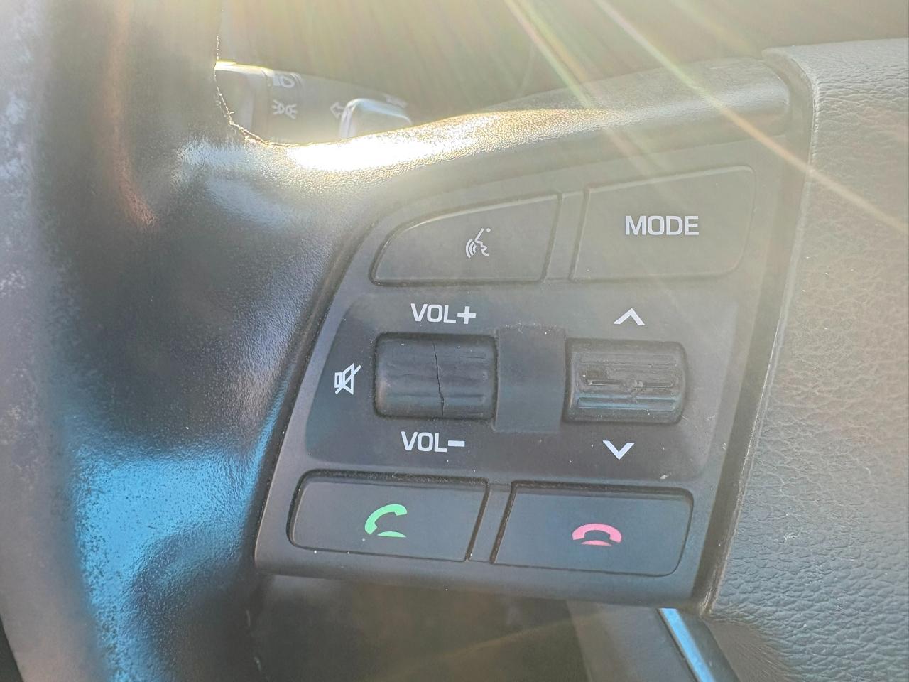 Hyundai Genesis 4dr Sdn V6 3.8L AWD 2015