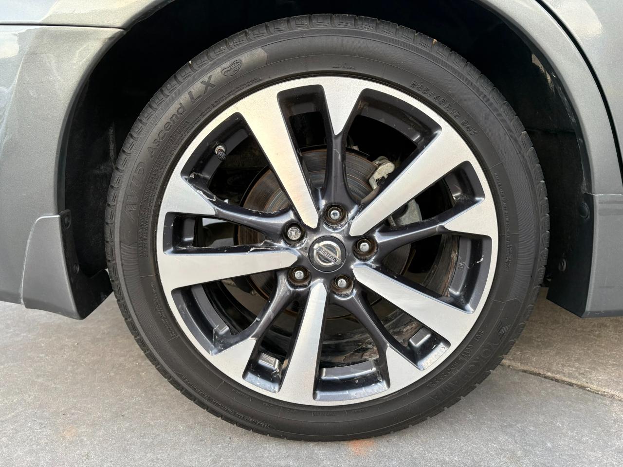 Nissan Altima 2.5 SR Sedan 2017