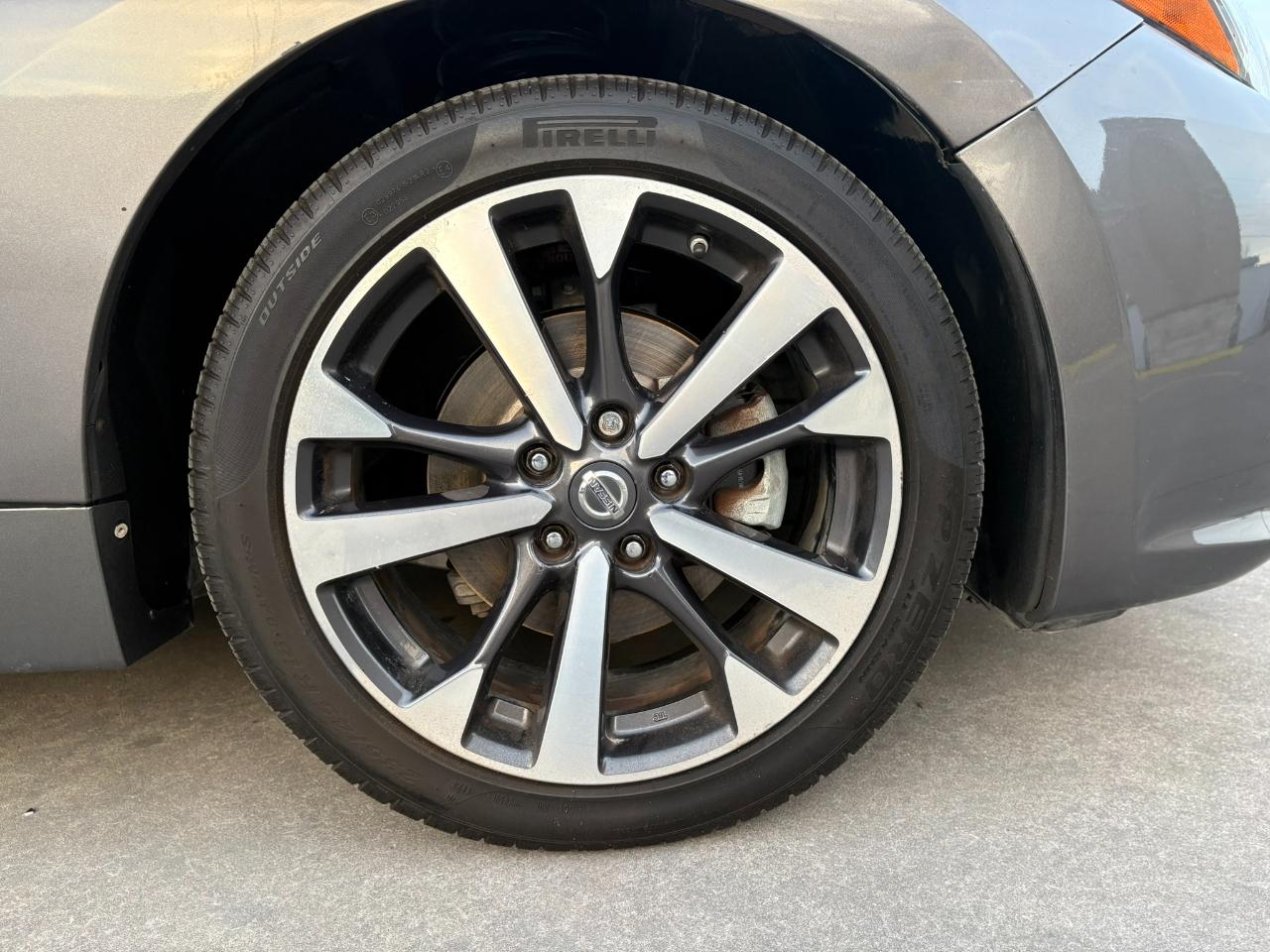 Nissan Altima 2.5 SR Sedan 2017