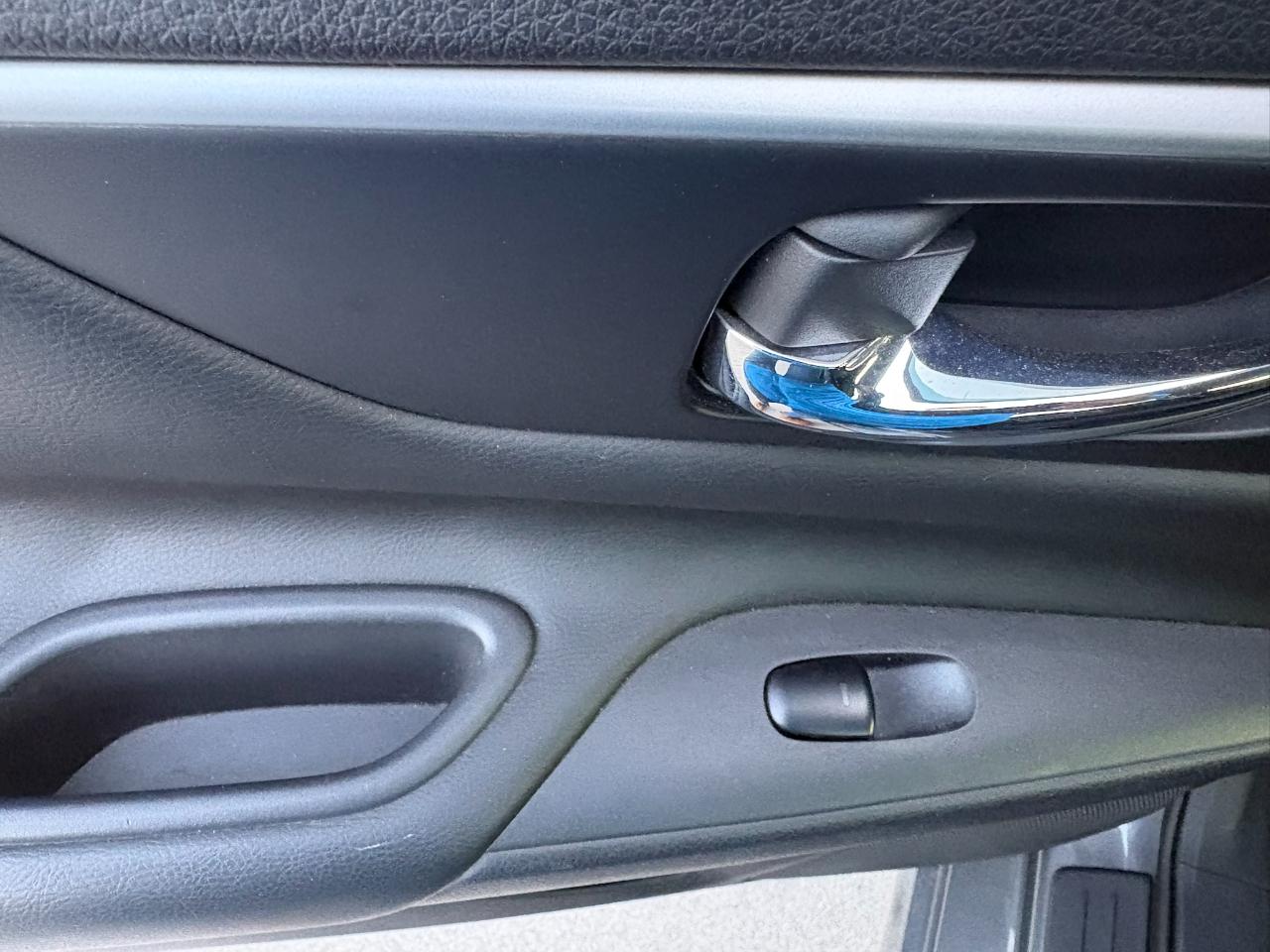 Nissan Altima 2.5 SR Sedan 2017