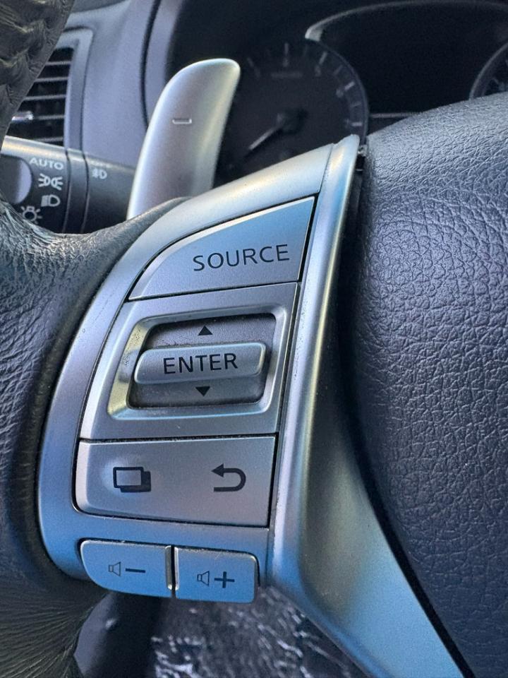 Nissan Altima 2.5 SR Sedan 2017