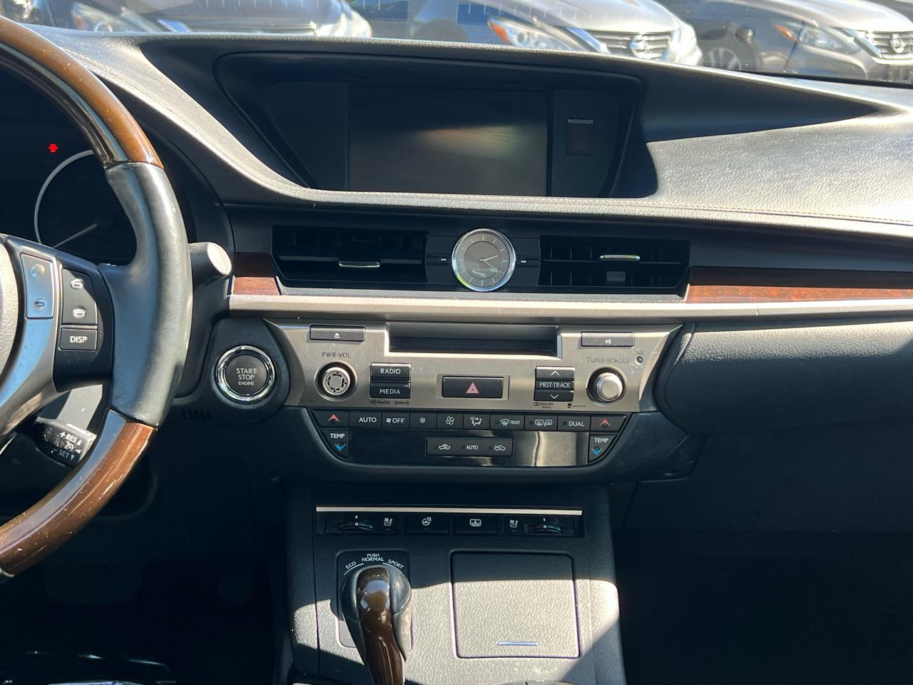 Lexus ES 350 4dr Sdn 2013