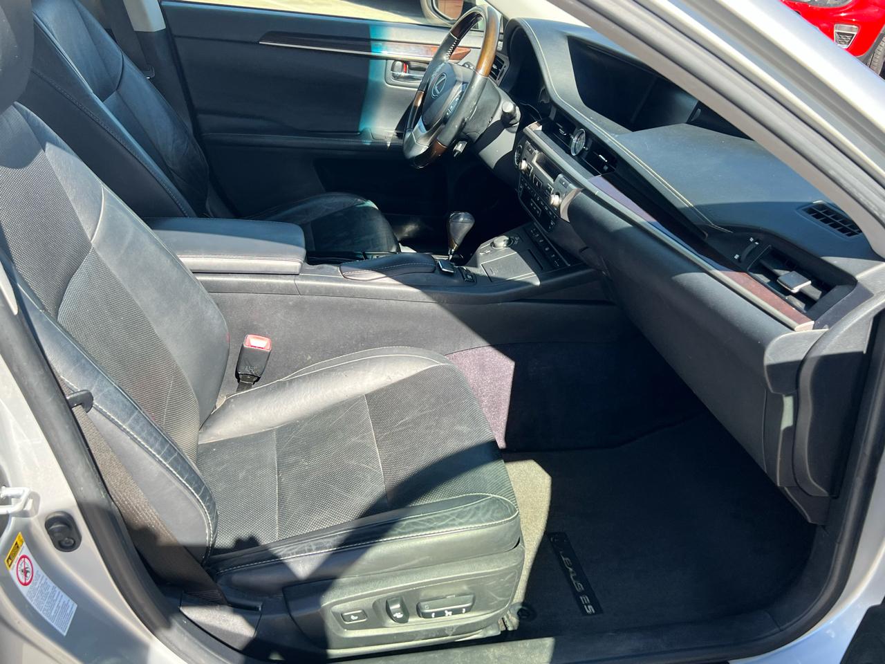 Lexus ES 350 4dr Sdn 2013