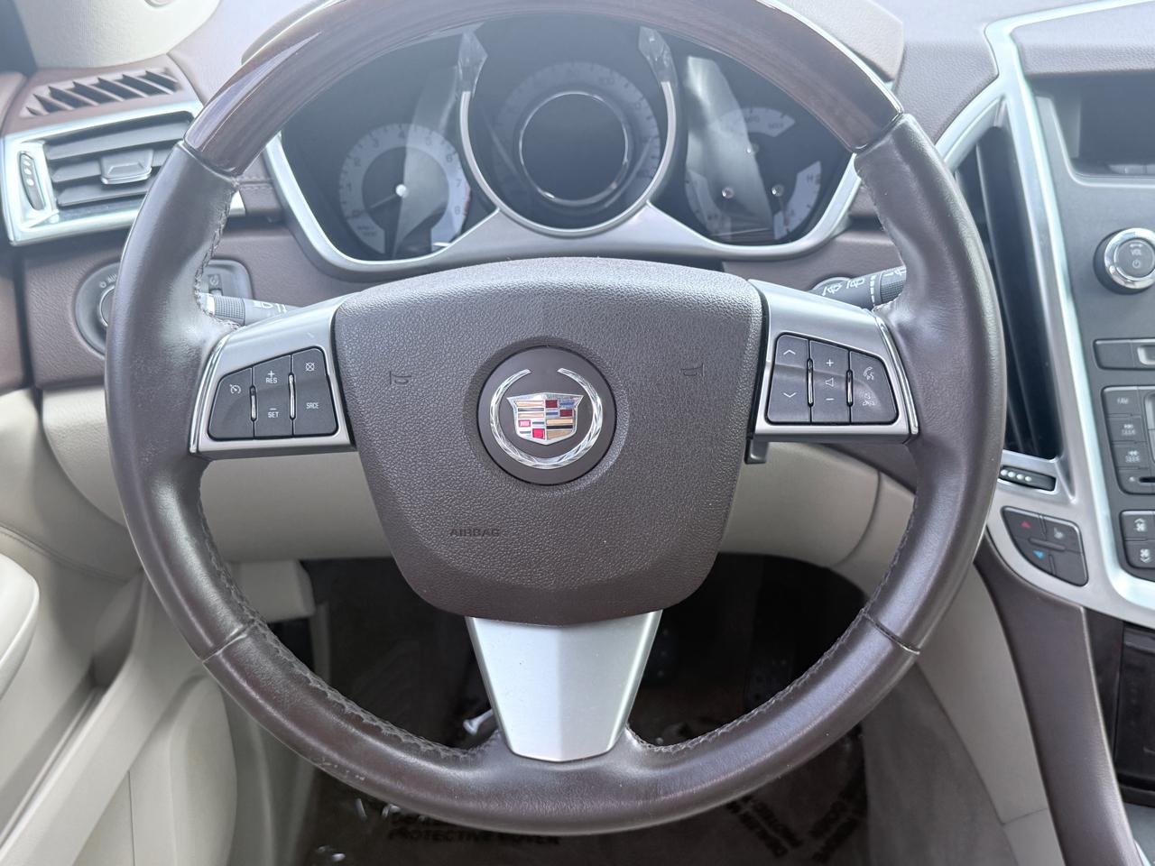 Cadillac SRX FWD 4dr Luxury Collection 2011