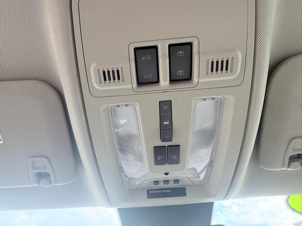 Cadillac SRX FWD 4dr Luxury Collection 2011