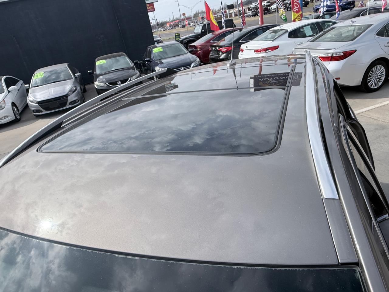 Cadillac SRX FWD 4dr Luxury Collection 2011