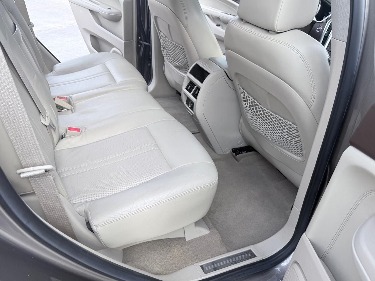 Cadillac SRX FWD 4dr Luxury Collection 2011