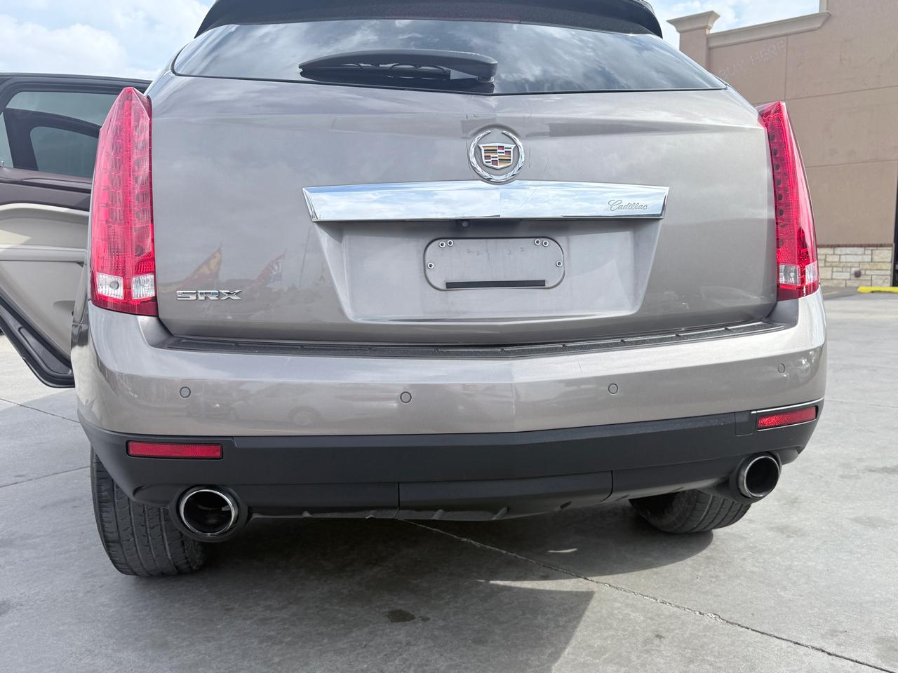 Cadillac SRX FWD 4dr Luxury Collection 2011