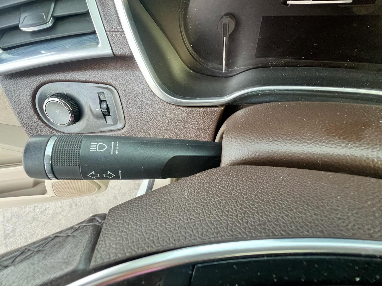 Cadillac SRX FWD 4dr Premium Collection 2013