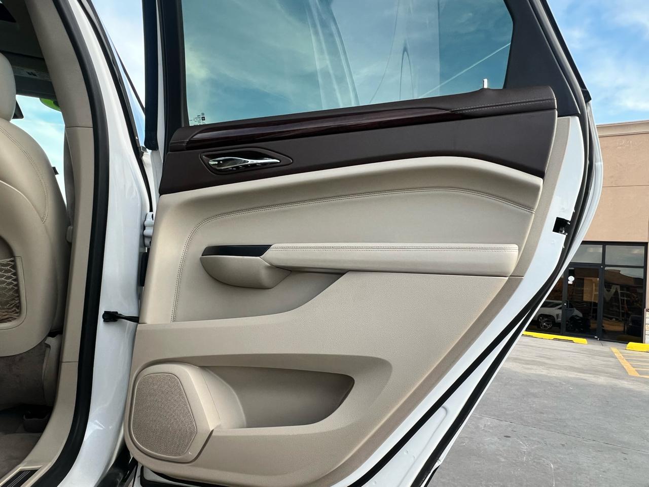 Cadillac SRX FWD 4dr Premium Collection 2013