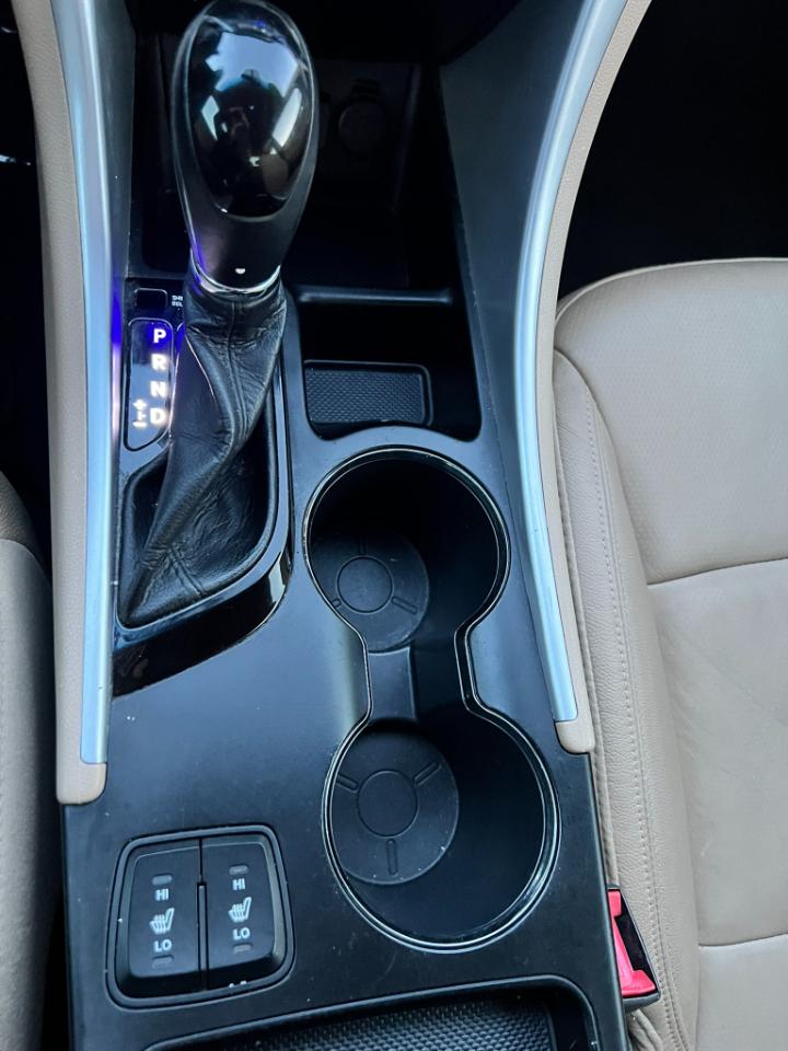 Hyundai Sonata 4dr Sdn 2.4L Auto Limited 2012