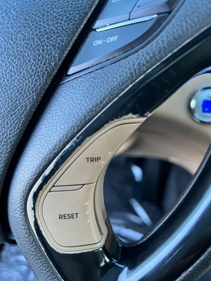 Hyundai Sonata 4dr Sdn 2.4L Auto Limited 2012