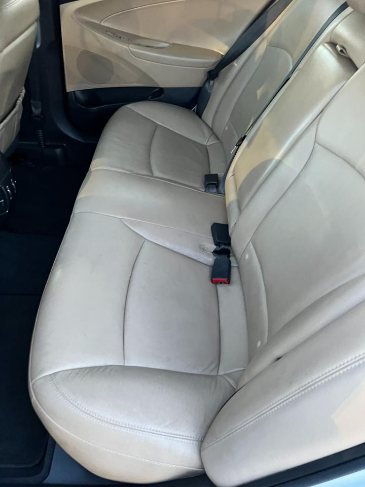 Hyundai Sonata 4dr Sdn 2.4L Auto Limited 2012