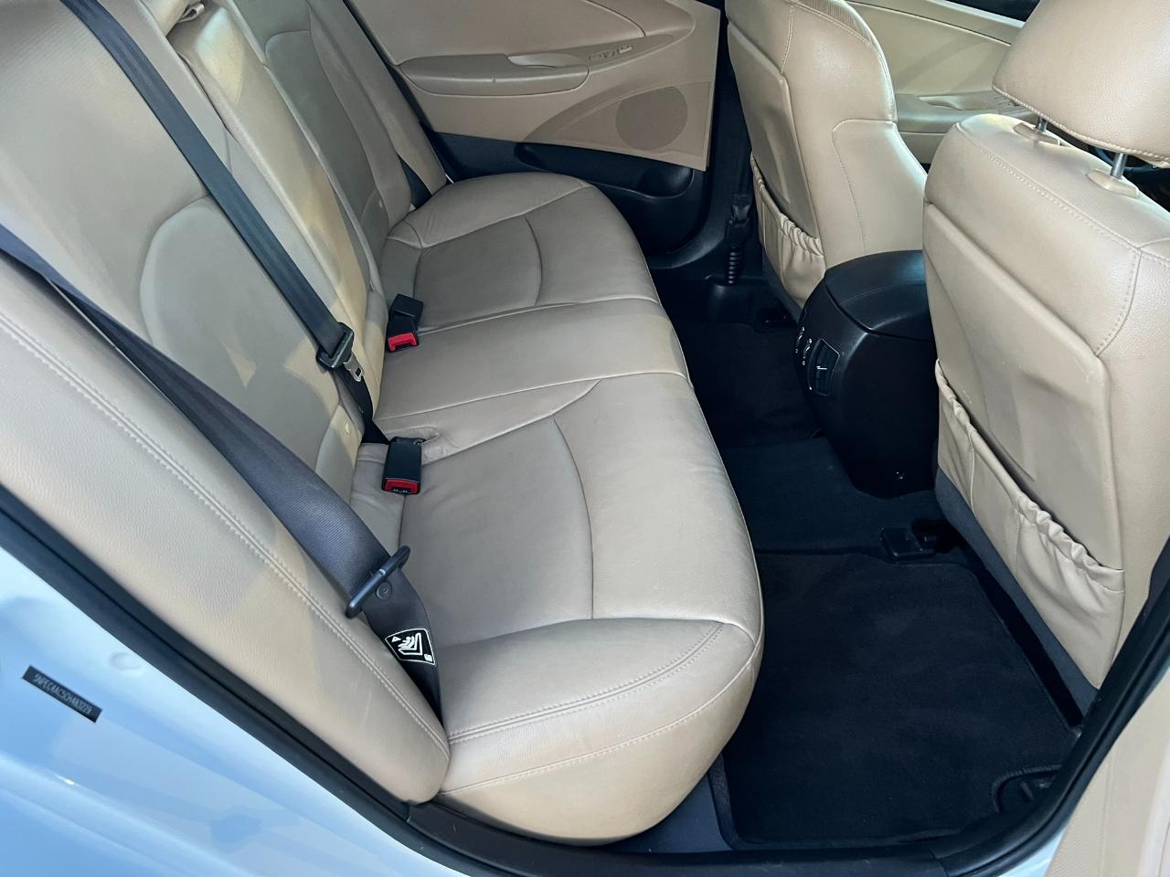 Hyundai Sonata 4dr Sdn 2.4L Auto Limited 2012